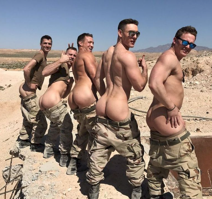 MusclemenEU's tweet photo. Soldiers, show me how loyal you are to me 😏 Drop the camo https://t.co/g9bdujTr5i