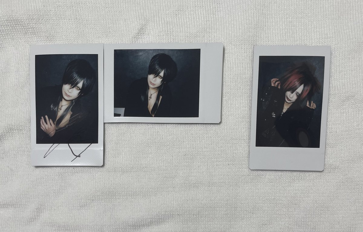 __melxO's tweet photo. 【お譲りします】
零[Hz]  ZEROHZ presents
limited LIVE-2026-「東京」
7/8 黒服 当日チェキ

【譲】TEIKAさん、ROYさん、Leoさん、Rioさん

【求】書き込み有り1000円、書き込み無し500円

7/31、8月のライブ、インストでのお手渡し希望
お気軽にお声がけください。 https://t.co/UdU7Xlj3LQ