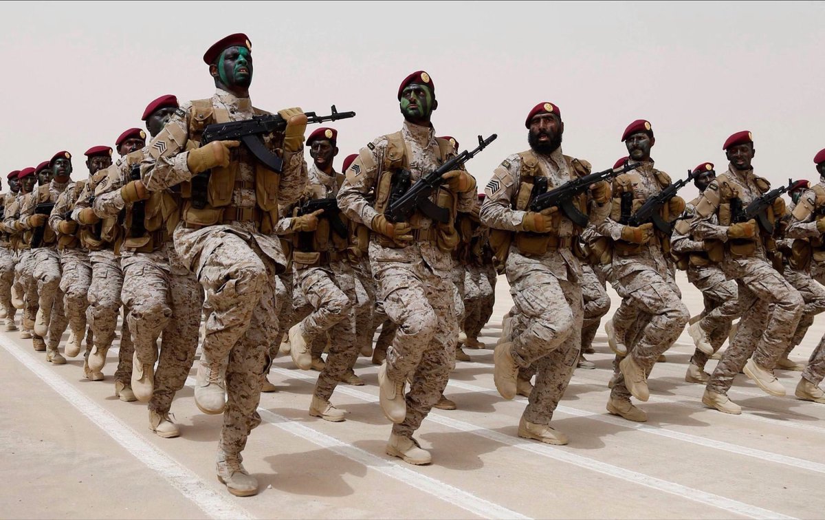 tmrrah9's tweet photo. بعد تشكيل التحالف البحري بقيادة السعودية…

الجيش السعودي🇸🇦يصبح اول جيش يواجه حرب بالوكالة لأكثر من 10 سنوات و لم ينهزم في اي معركة ابداً فيها واستطاع تطويق الوكلاء و الميلشيات و تدميرهم بأقل الخسائر

1- الحوثيين في اليمن ( على وشك السقوط ) 
2- الميلشيات في العراق ( فقدت شعبيتها داخلياً وخارجياً ومدمرة ) 
3- القرصنة في البحر الاحمر ( سيتم السيطرة عليه قريباً بقيادة السعودية )