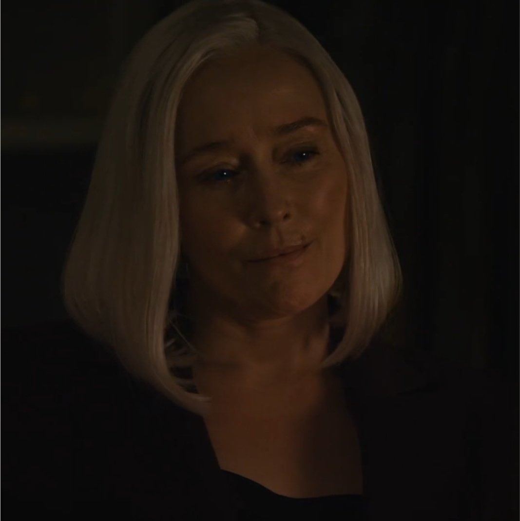 ukedulac's tweet photo. tvl is such a great reread but its so lame vampires wrinkles disappear when they’re turned. anne rice utilizes the horror of no facial creases but it still ultimately stems from her fear of natural age. one of the shows best choices was letting vampires look older. https://t.co/araD4S72Cn