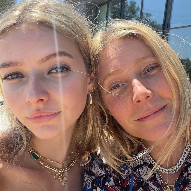 Maman et sa fille tweet media