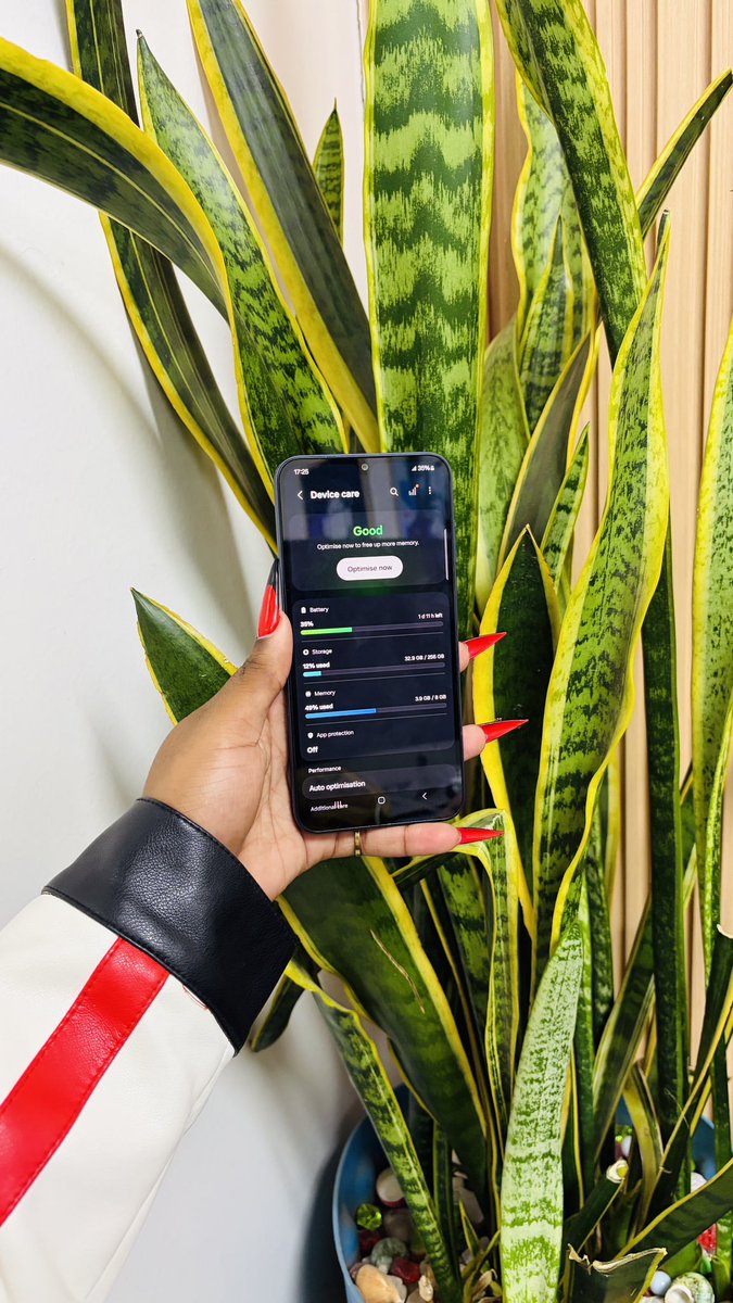 PhoneExpressKe's tweet photo. SMOOTH. SHARP😉

Samsung Galaxy A25 5G
8GB Ram|256GB Storage 
Color Code:Fantasy Blue🌀
Condition:Mint💧
📺Super AMOLED,120Hz
6.5 inch Display 
🫆On-Screen Fingerprint 
🗜️197 Grams
🎥4K@30fps
⚙️Exynos 1280 Engine
📸50 Megapixels 
🎛️Stereo Speakers
🔋5000mAh
🏷️Free 25 Watts Super Fast Charger + Cable
🏷️Free Deluxe OG Screen Protector 
🏷️Free Premium Clear Case
Delivery Countrywide 📦🚚
22,000ksh
Happy Shopping 🛍️🛒
