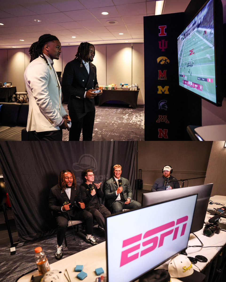 TerpsFootball's tweet photo. All smiles for B1G Media Day ๐ https://t.co/P2Y1nHAx3f