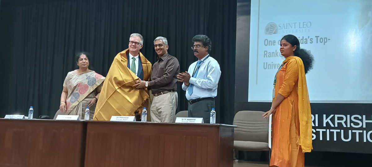 skcetofficial's tweet photo. A step towards global education! 🌎
An inspiring session with Dr. Jim Burke, President of Saint Leo University, USA, sharing valuable insights on international academic pathways and global opportunities.
#SriKrishnaInstitutions #GlobalLearning #StudyAbroad #HigherEducation https://t.co/DviM34GRxW