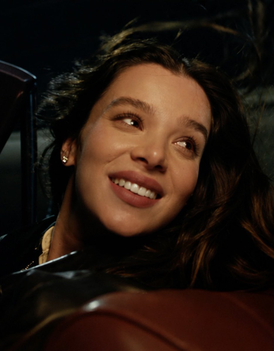 mhaileeaf's tweet photo. Hailee Steinfeld is the
prettiest girl on earth 🩶🪩 https://t.co/6SiMXFo9OB
