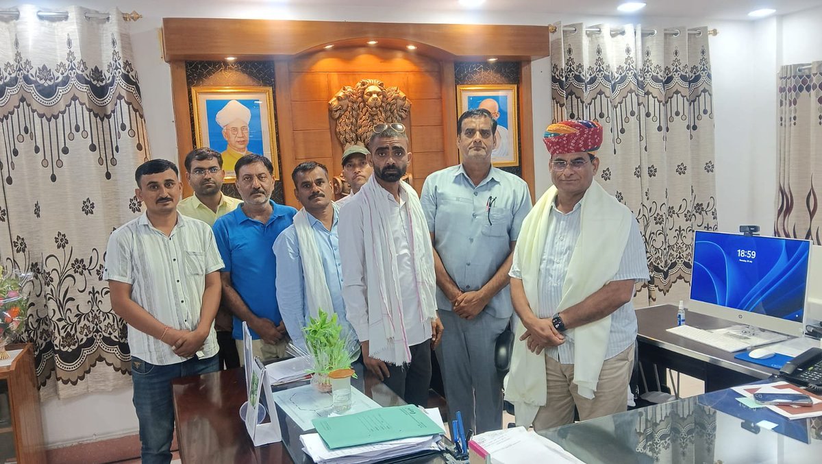 DrRamprakashSa9's tweet photo. #Rupta ने पीटीआई भर्ती2022 के समस्तपात्र चयनित पीटीआई साथियों के स्थाईकरण आदेश जारी करवाने का बीड़ा उठाया था जो आज निदेशक साहब सीताराम जी जाट साहब के हस्ताक्षर से बकाया रहे सभी कार्य के आदेश निदेशालय बीकानेर स्तर पर जारी करवा दिए है।
देवता तुल्य व्यक्तित्व निदेशक साहब।
@saten_08 https://t.co/mWpD6fiJs6