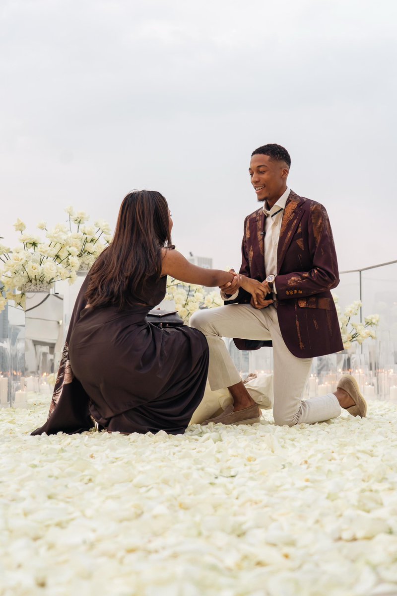 SteveFrosh60708's tweet photo. Congratulations 🎉 prophet Uebert Angel jnr @Seer https://t.co/xoYwjIqgLZ