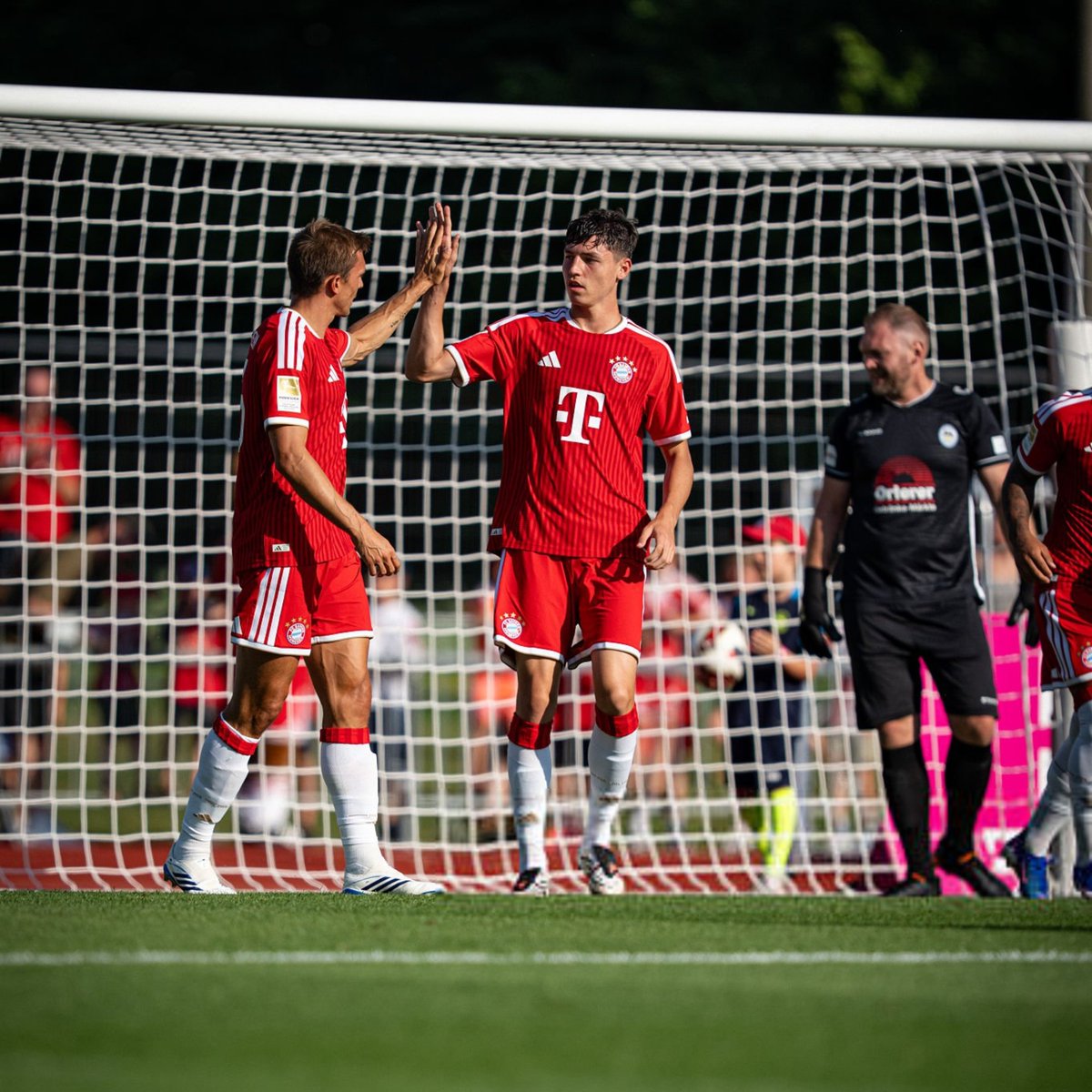 BayrnEcho's tweet photo. FT| FC Bayern 15-0 Rottach-Egern https://t.co/4eQjsQGsOE