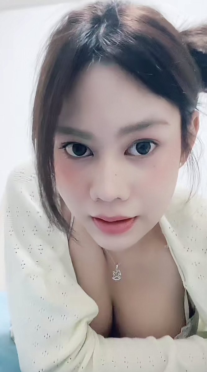 donuttx69's tweet photo. เหงา นอนไม่หลับ https://t.co/zmgW1jS4If