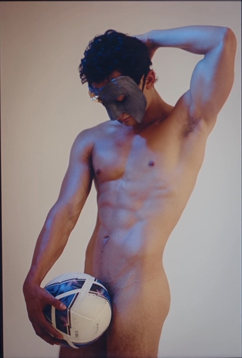 sololatinos25's tweet photo. Emilio Osorio https://t.co/hGx0WPwweC