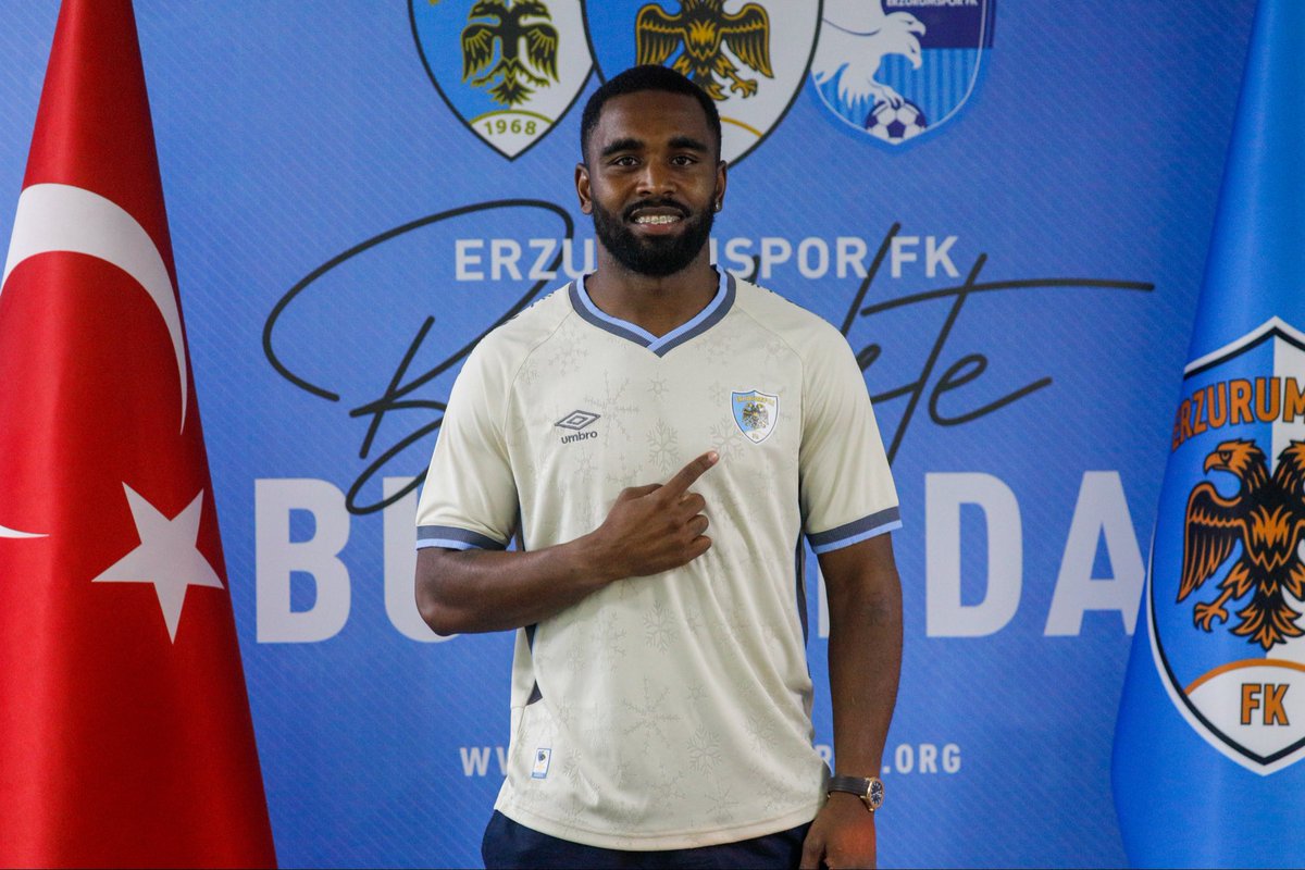 Erzurumspor's tweet photo. ✍️ Gyrano Kerk’le resmî sözleşme imzaladık. 

Camiamıza hayırlı olsun! 💙🤍 https://t.co/eLD9DJgXZo