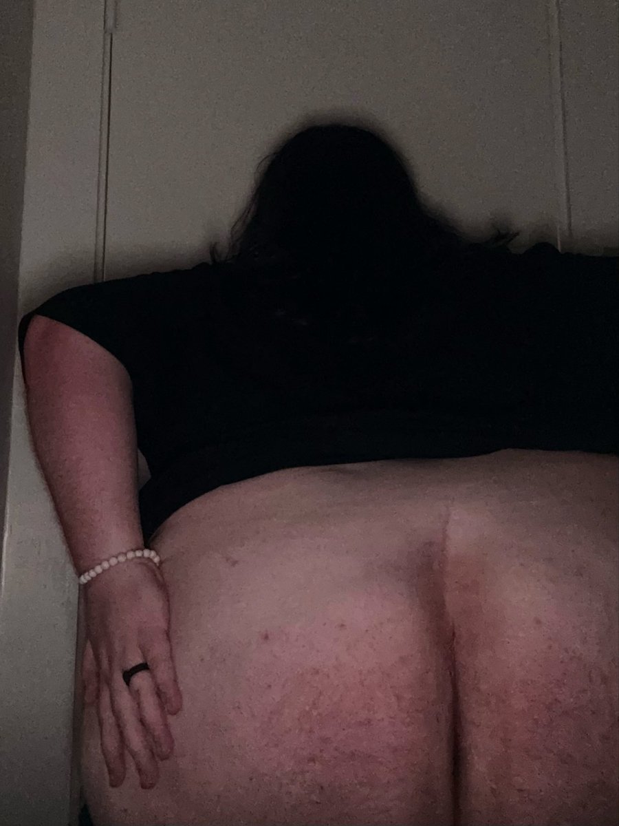 enviousxxx's tweet photo. warning ⚠️ hole may cause multiple loads 🤭 https://t.co/DUiIREYPoy