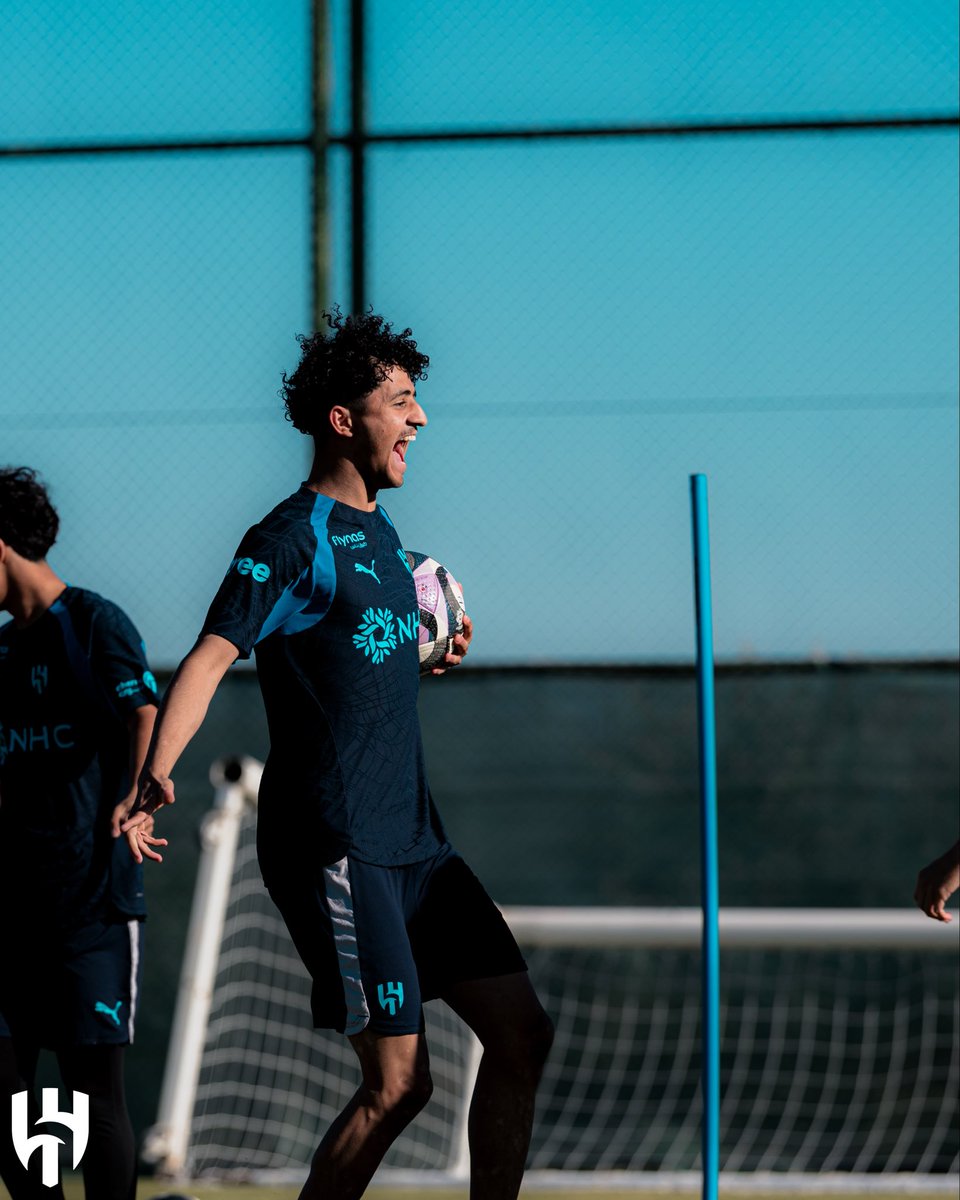 Alhilal_YT's tweet photo. نستعد بروح معنوية عالية 💙🤩 https://t.co/WOzbDG3SJQ