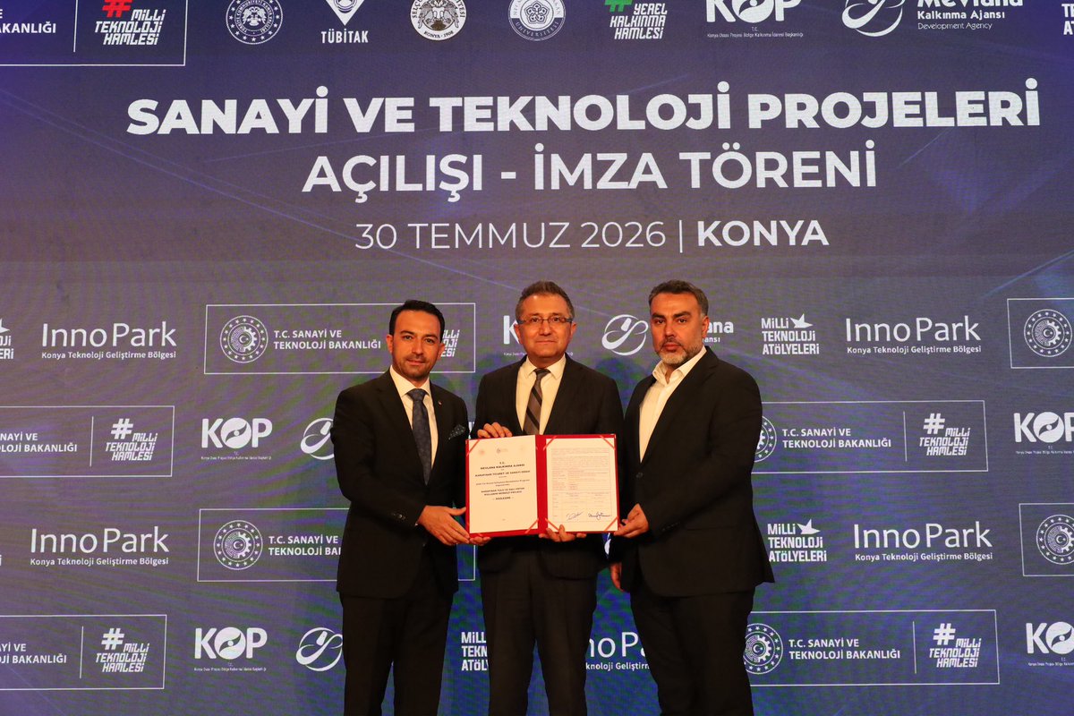 karapinartso's tweet photo. Karapınar Tülü Ve Halı Ortak Kullanım Merkezi Projemiz Sanayi ve Teknoloji Bakanı Sayın @mfatihkacir öncülüğünde MEVKA Genel Sekreteri İhsan BOSTANCI ile Karapınar Ticaret ve Sanayi Odası Yön.Krl.Bşk.Yard. Yılmaz PEKER arasında imzalanmıştır.
@mksozen 
@Mevlana_ka 
@TOBBiletisim https://t.co/RdgOIZ8mmf