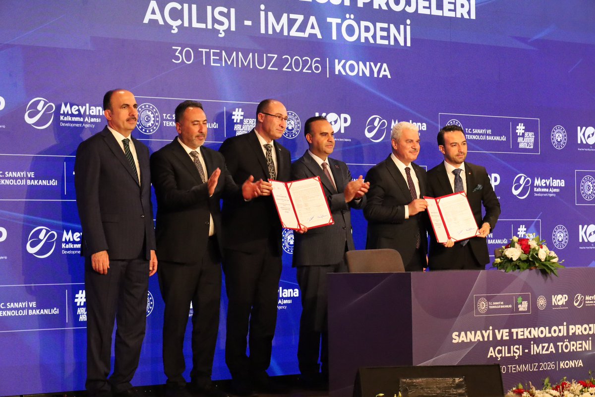 karapinartso's tweet photo. Karapınar Tülü Ve Halı Ortak Kullanım Merkezi Projemiz Sanayi ve Teknoloji Bakanı Sayın @mfatihkacir öncülüğünde MEVKA Genel Sekreteri İhsan BOSTANCI ile Karapınar Ticaret ve Sanayi Odası Yön.Krl.Bşk.Yard. Yılmaz PEKER arasında imzalanmıştır.
@mksozen 
@Mevlana_ka 
@TOBBiletisim https://t.co/RdgOIZ8mmf