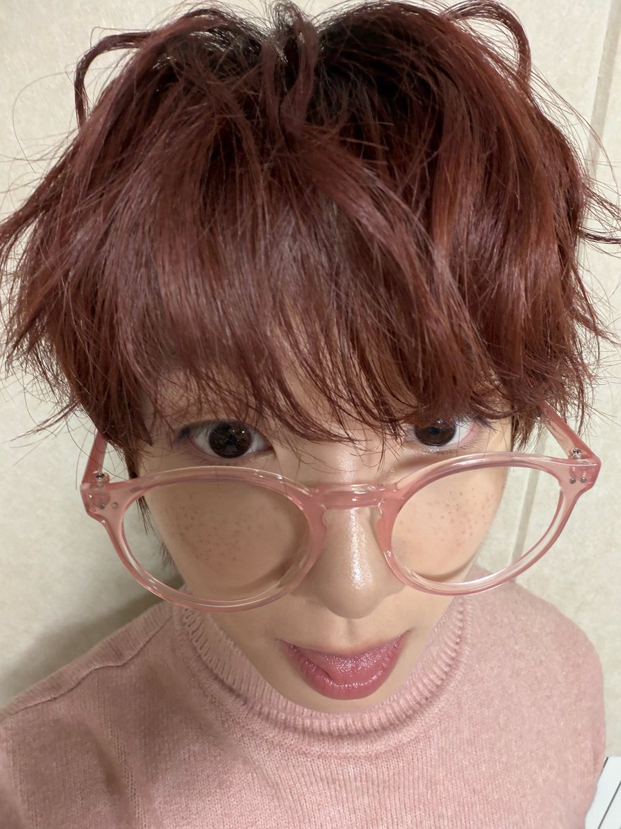 tokkaeri's tweet photo. The freckles omg https://t.co/CHlpdHQcVp