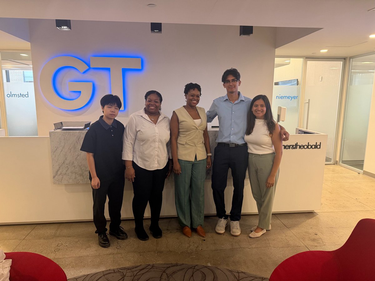 AllStarsProject's tweet photo. 🎉 Happy #NationalInternshipDay! This season, 72 companies are helping 259 All Stars Project youth gain experience through internships. We welcome 1st-time partners in Chi, NY, NJ &amp; Dallas, including @NEF_LISC, @turner_talk and more! 💙 #DallasWorks #YouthDevelopment https://t.co/PNAFUvVG6j