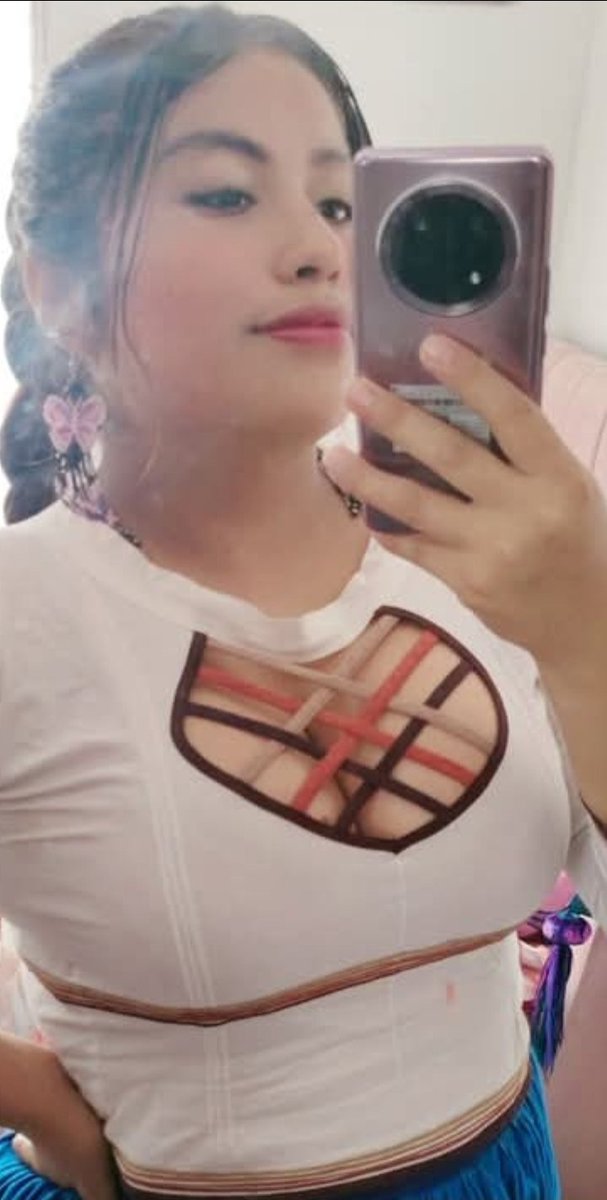 SandovaTorres's tweet photo. Belleza mujer wixárika 😍 💕 😘 ♥ 💖 💜 https://t.co/SJ2fKtdq3O