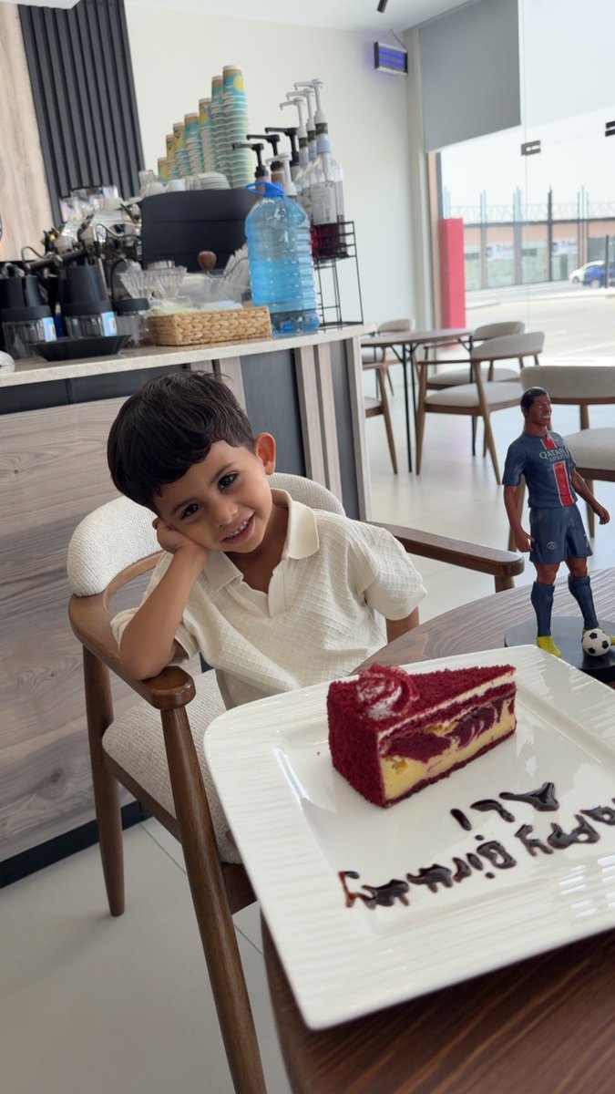 amaniteqa's tweet photo. 4 years 🎂🥹💖- Ali https://t.co/MHYZXTLF2u