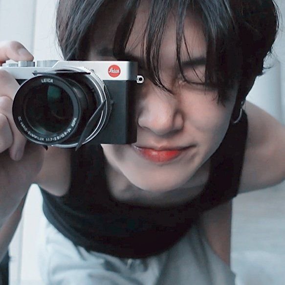 Thursdayfoxz's tweet photo. Jeloo! Busco Mutis (⁠╯⁠︵⁠╰⁠,⁠)

🎧⭑.ᐟ #kpopchile #twtchile

     Evan ദ്ദി◝ ⩊ ◜.ᐟ
(°ロ°)   ｡  El / Ella  .ᐟ  9teen
       ꒰💤୭

ᯓ★ Stan:: Boynextdoor ; Illit ; TXT ; GFriend ; Girlset .ᐟ.ᐟ https://t.co/Gm33jorfBn