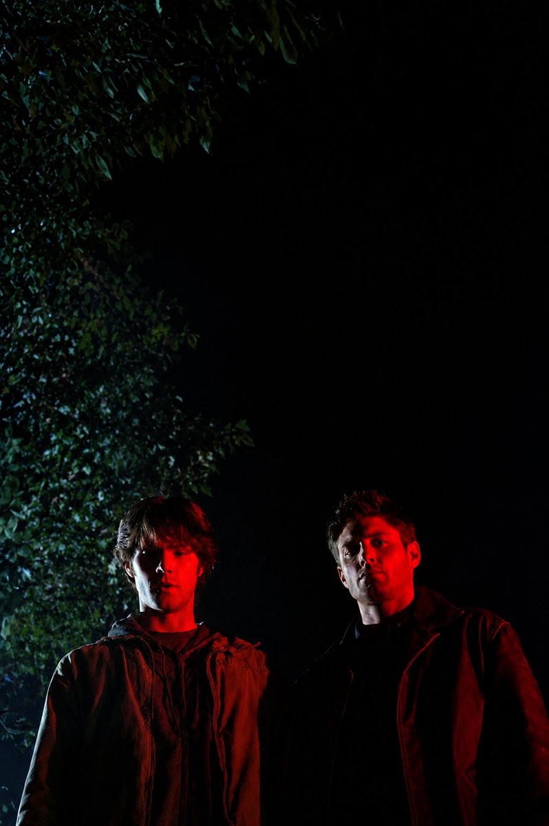 spn_aesthetic's tweet photo. screensaver? no... this deserve to be framed in your living room. https://t.co/Yp8jHi1pij