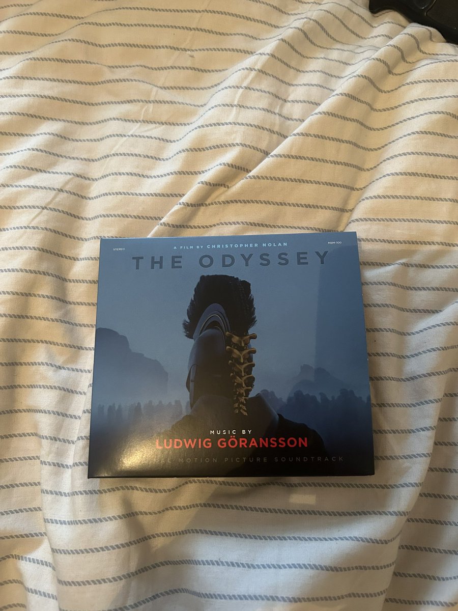 JoeCalver1's tweet photo. Just noticed in the Odyssey’s CD soundtrack that disc 2 hides the Trojan Horse in the same way the Horse hid the Greek soldiers. https://t.co/gxydq6lj26