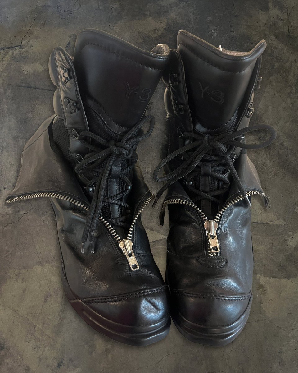 freebillin's tweet photo. Adidas Y-3 FW08 Front-Zipped Ankle Boot by Yohji Yamamoto. https://t.co/9I0rquQHpp