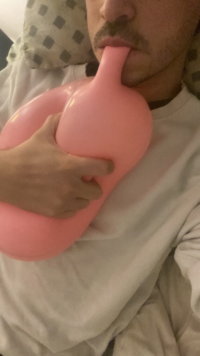 _looner90_'s tweet photo. Dónde est��n las looners? 🎈chicas con fetiche con globos https://t.co/94KOvnHqnk