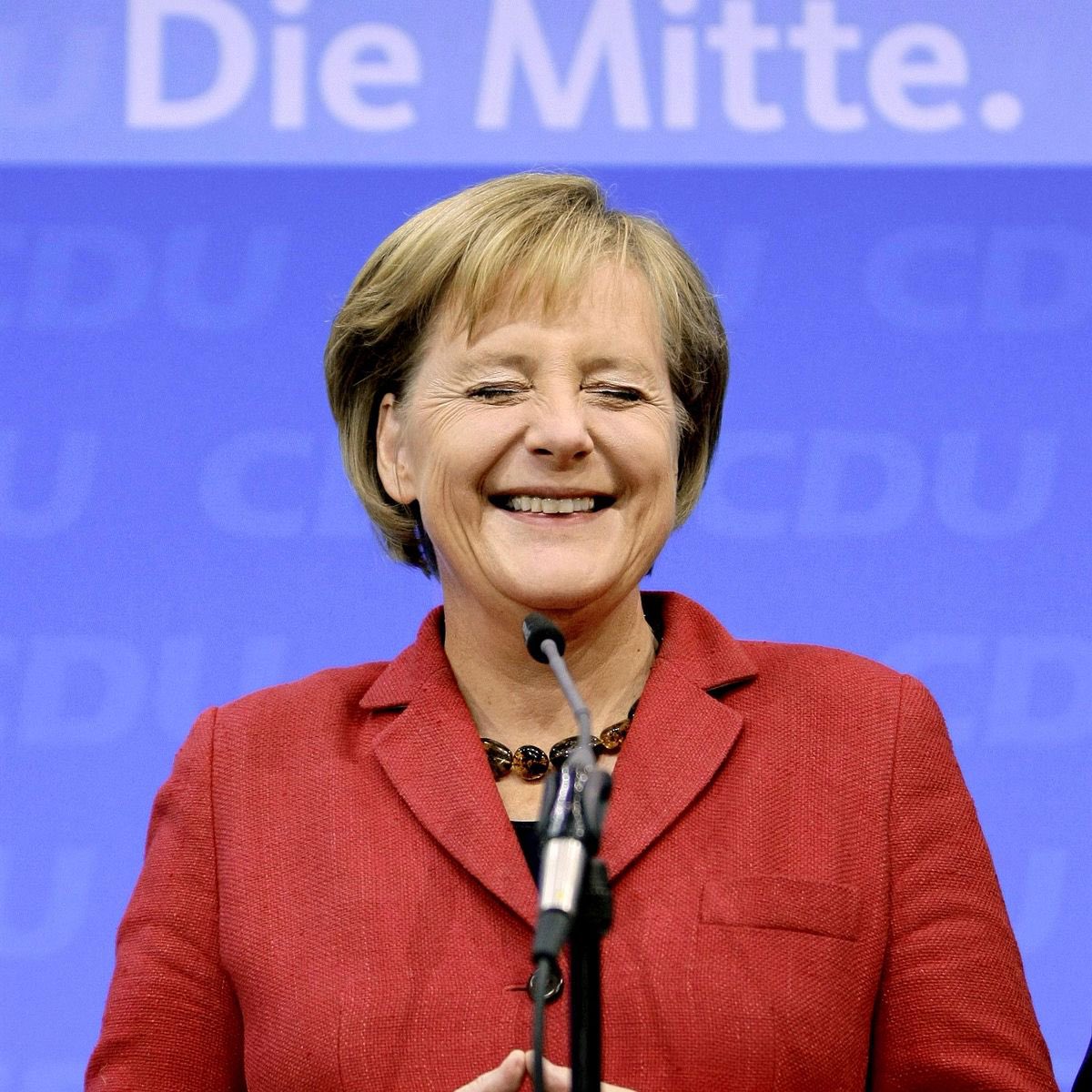 pl_european's tweet photo. Kremlin’s useful idiots, flooding Europe with illegal migration, they have enabled the rise of the far right. https://t.co/L0WmOg47ik