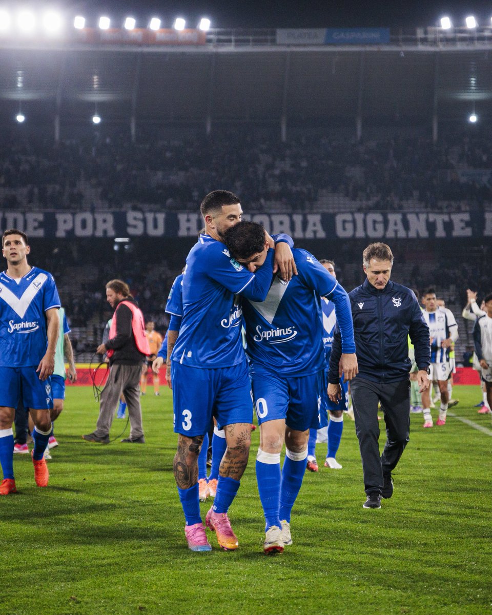 Velez's tweet photo. ¡VAMOS NOSOTROS SIEMPRE! 💙💪🏼 https://t.co/MmL2lhZURS