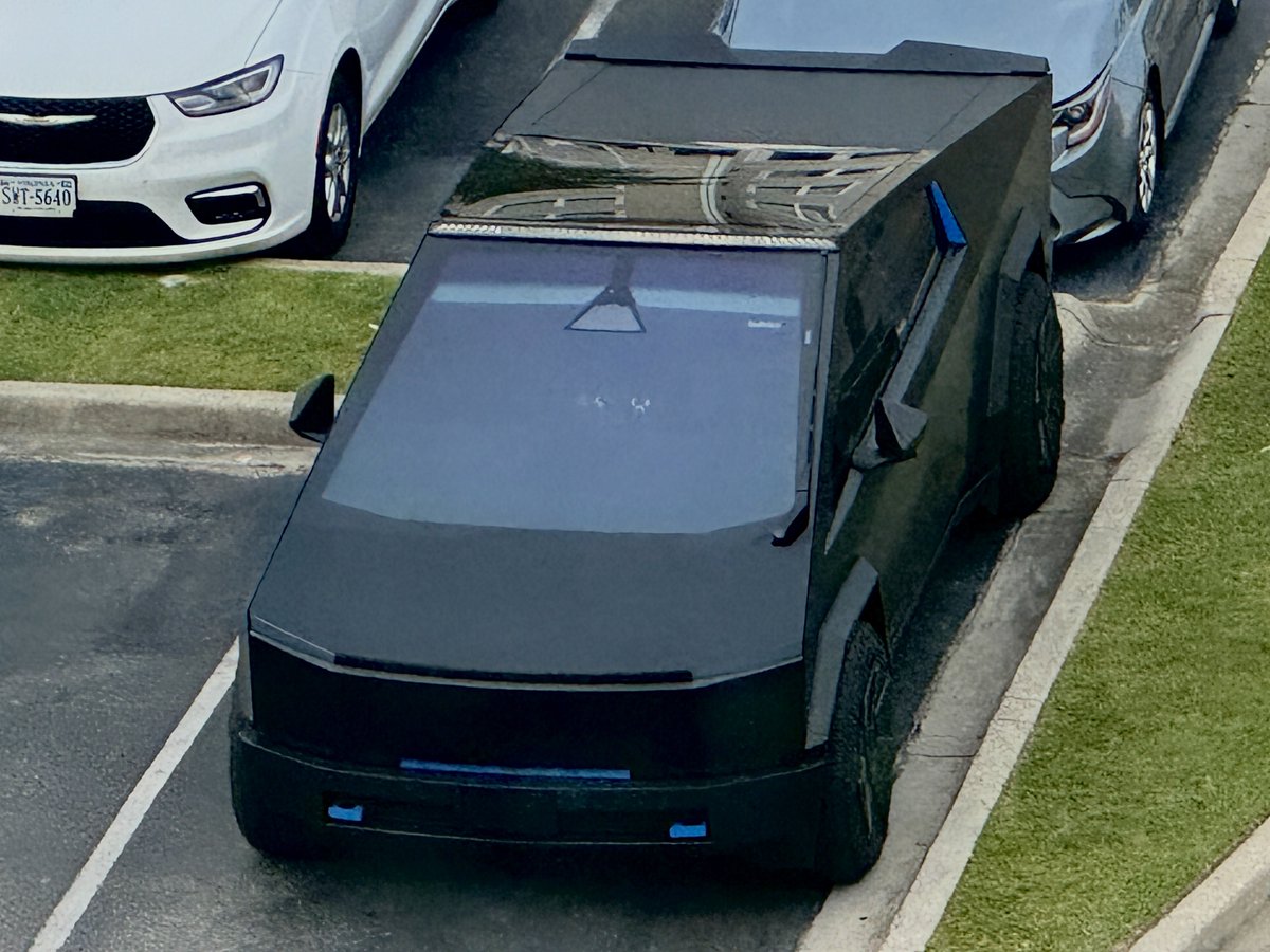JEHazel75's tweet photo. That’s a sexy beast in the parking lot.

@chattybird0306 https://t.co/YAYMez7j9J