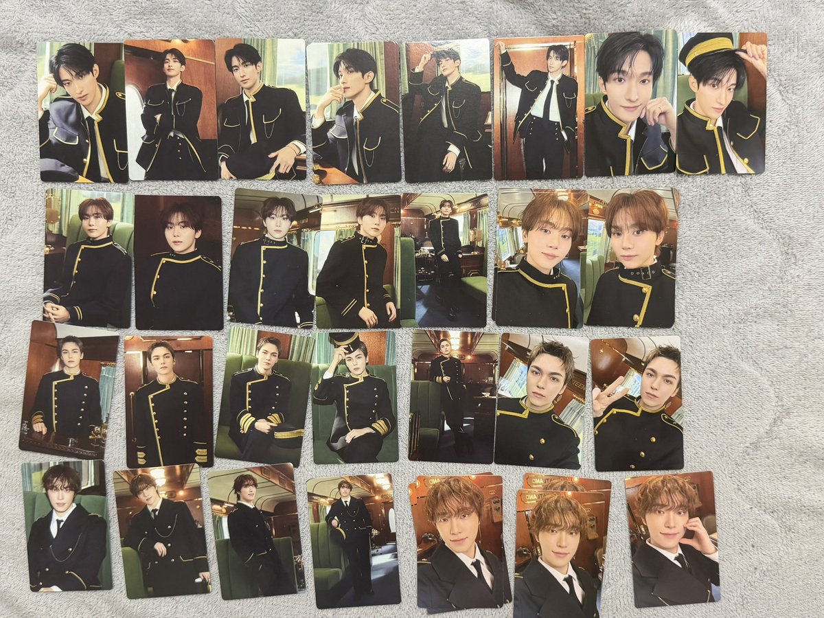 _svt_tw's tweet photo. @17_d_k 検索よりリプ失礼します。
画像３枚目のドギョムと画像１、２枚目のセルカ２枚交換可能なものございますでしょうか？ご検討よろしくお願い致します。 https://t.co/07YAn09ABJ