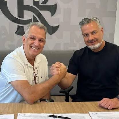 maurocezar's tweet photo. O Flamengo está, sim, em crise.
Pode dar a volta por cima? Sim, apesar dos erros de BAP e Boto na gestão do futebol.
E se o time conseguir uma recuperação, não será por causa deles, que criaram problemas desnecessários.
Será pelas cobranças da torcida e críticas da imprensa sem rabo preso com dirigentes.
Mas sabemos que se o time reagir aparecerão, como se responsáveis pela recuperação fossem.
Por que estão sumidos hoje? Não tem coletiva, homenagem, nada?