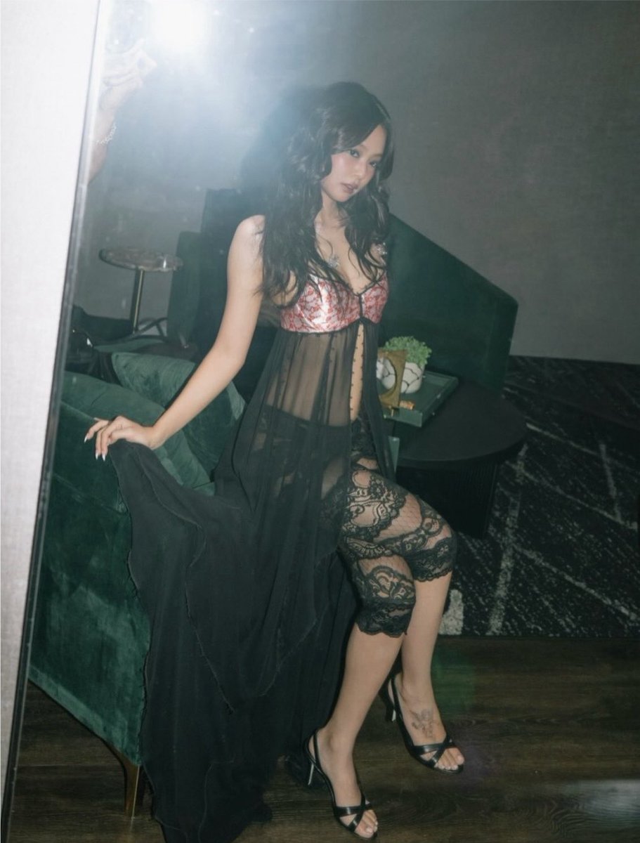 tjruby_'s tweet photo. เจนนี่สัก Angel ที่เท้า????! https://t.co/8aw9TK6bUZ