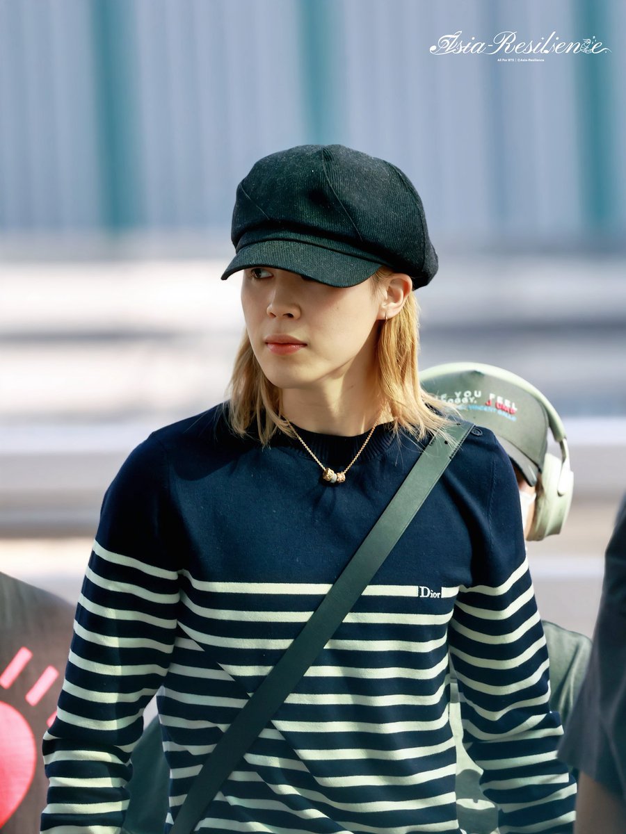 jmjklab's tweet photo. Lindo! 🥹🤍

HAVE A SAFE FLIGHT JIMIN https://t.co/HHEcCbO78Q