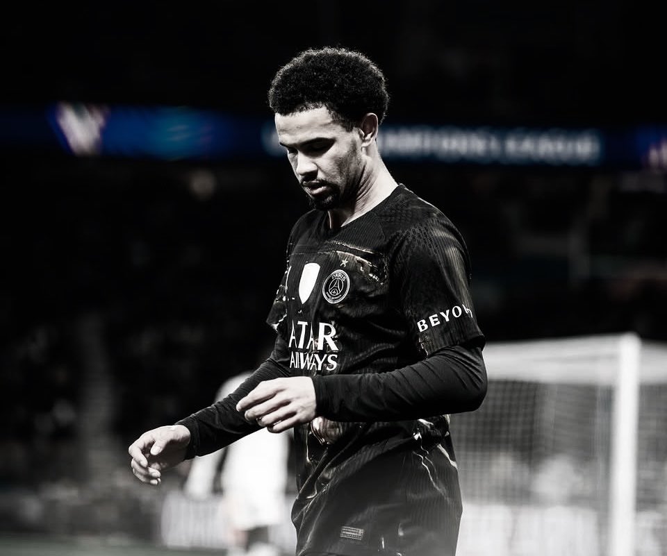 nootsaudd's tweet photo. يلعب ظهير يمين وممتاز فيه يا سكاوز ..🤔
بس اقول يعني👀🙄 https://t.co/tXfQYHd2Af