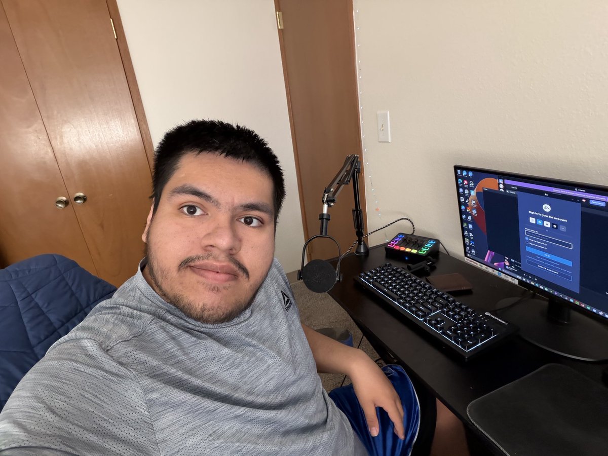 DiegoGames29's tweet photo. 🟣LIVE🟣

Just Vibing &amp; Gaming 

Come hang out and chat or lurk 

Any support would be appreciated 

@kick @kickcommunity 

https://t.co/0afMVUDnQE https://t.co/HBMbdJgNP8