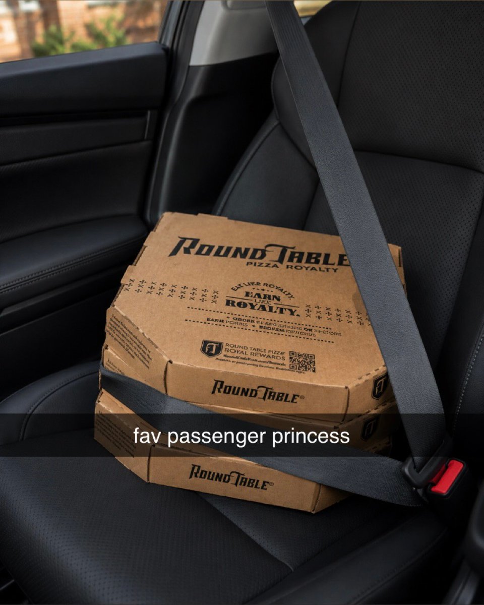 RoundTablePizza's tweet photo. My ride-or-pie 🍕🚘 https://t.co/UXsrmO4q5s