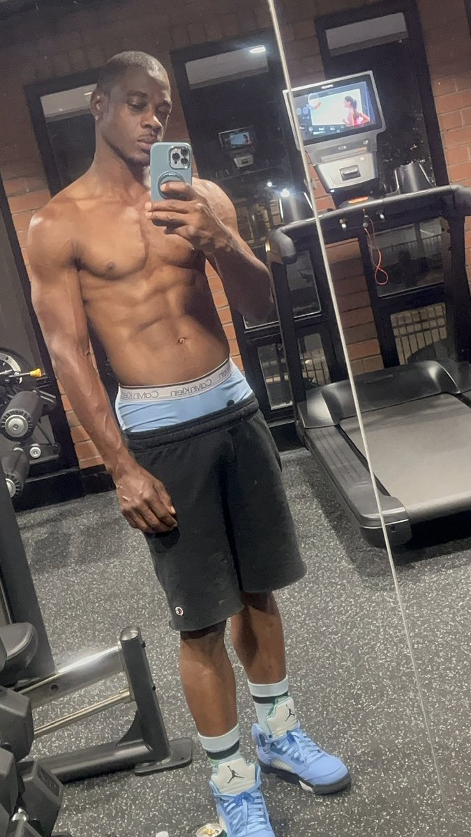 Mr_savage_69's tweet photo. 🤤💪🏽🥴 https://t.co/uEDhRH6ClM