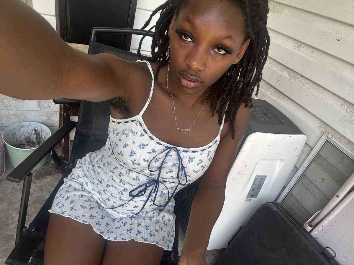 BraylonRiley's tweet photo. Lashes or no lashes 😌 https://t.co/UnFw6uUBYP https://t.co/w138TFRqID
