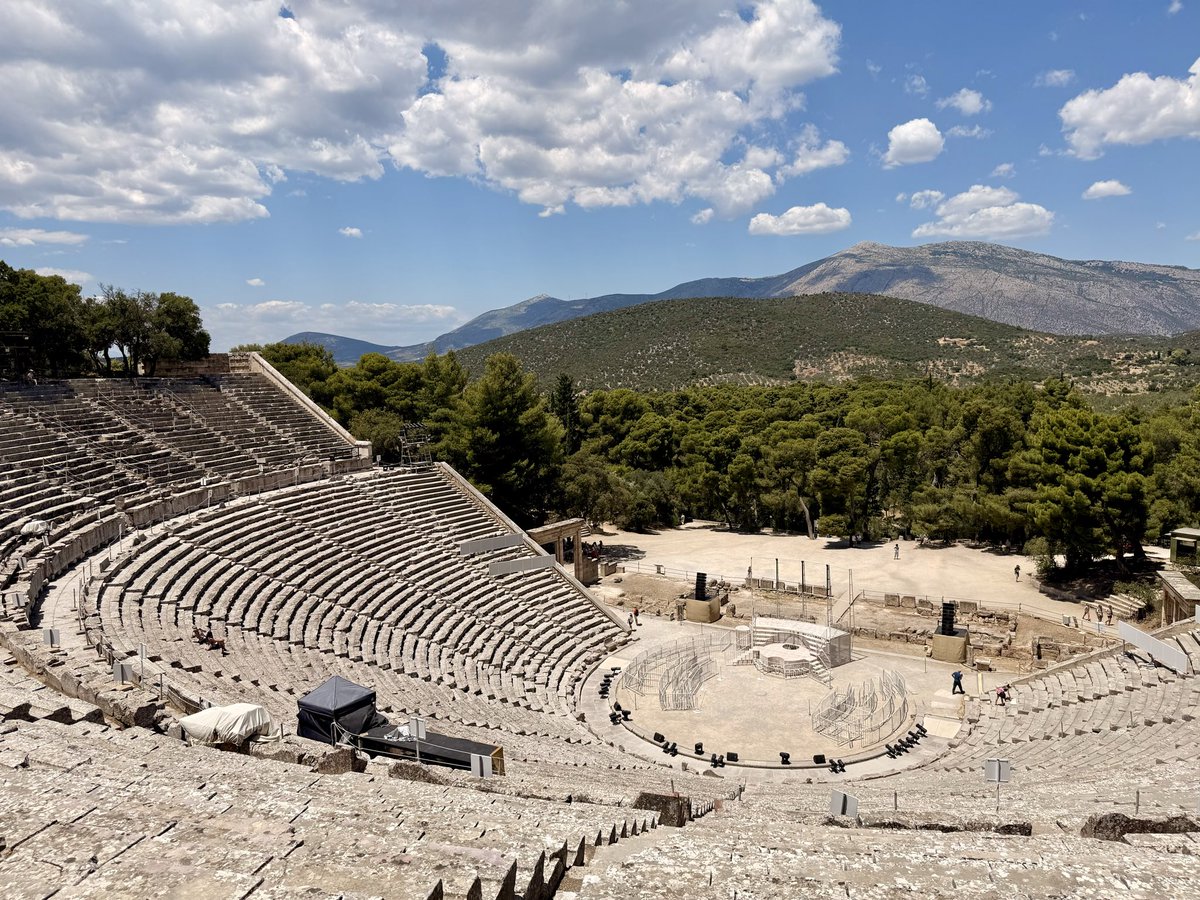 princemtthew's tweet photo. Unbelievable place 🇬🇷 https://t.co/SaLjxyd6fH
