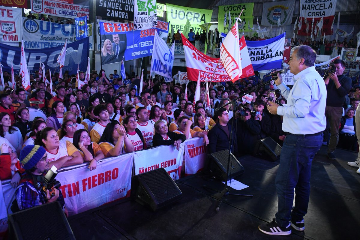 frentecivicosde's tweet photo. GRACIAS DORREGO ❤️

Circuito 7B 📍

LLENO TOTAL!!!

Mario Benavente INTENDENTE POR LA CIUDAD CAPITAL https://t.co/mREz9g4xIx
