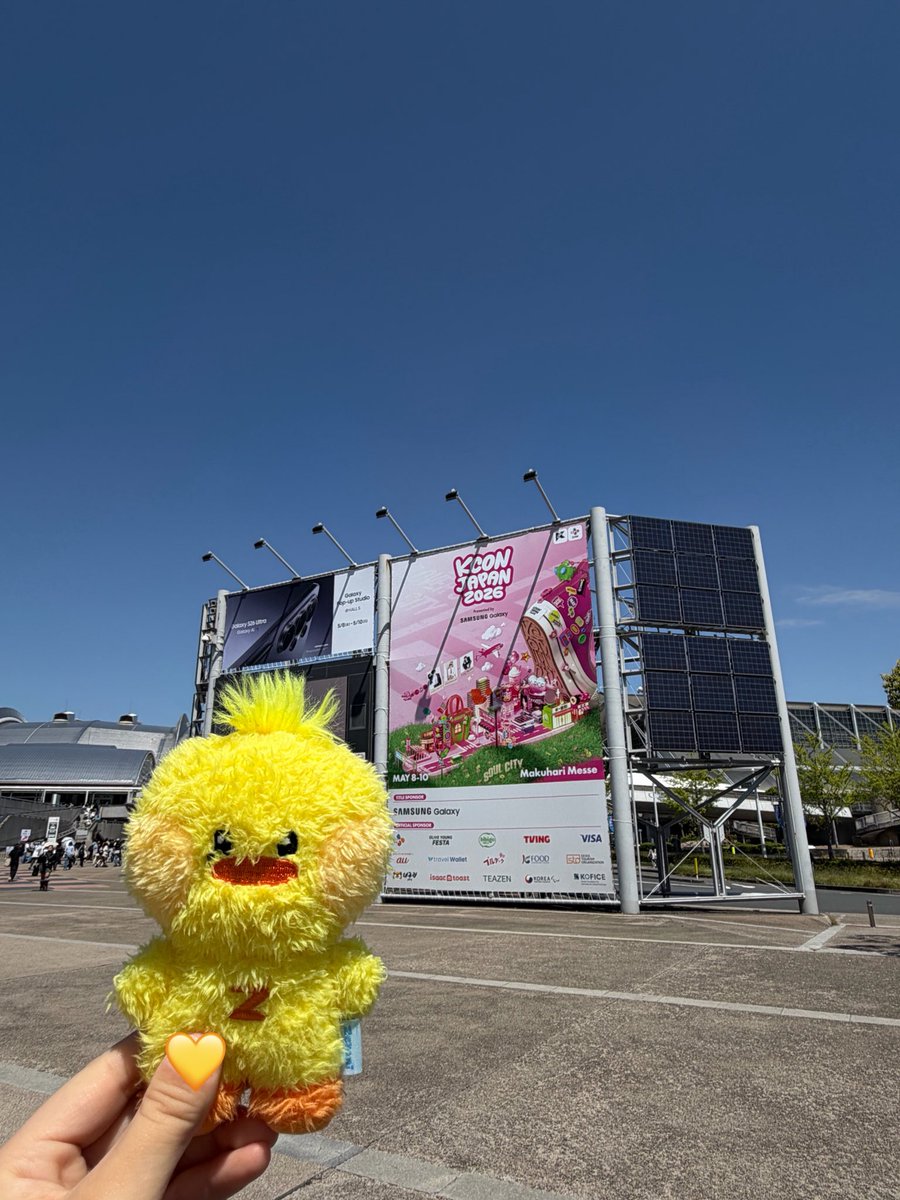 trd__2350's tweet photo. KCON2026💛
トロッコ目線くれてうれしーーーー💛💛 https://t.co/SuMRfUl21u