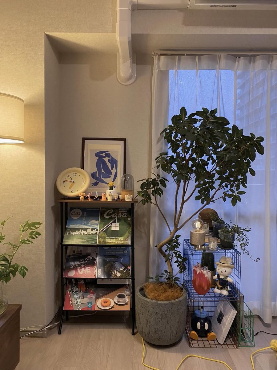 skyecorner96's tweet photo. my room https://t.co/4CwE22c24U