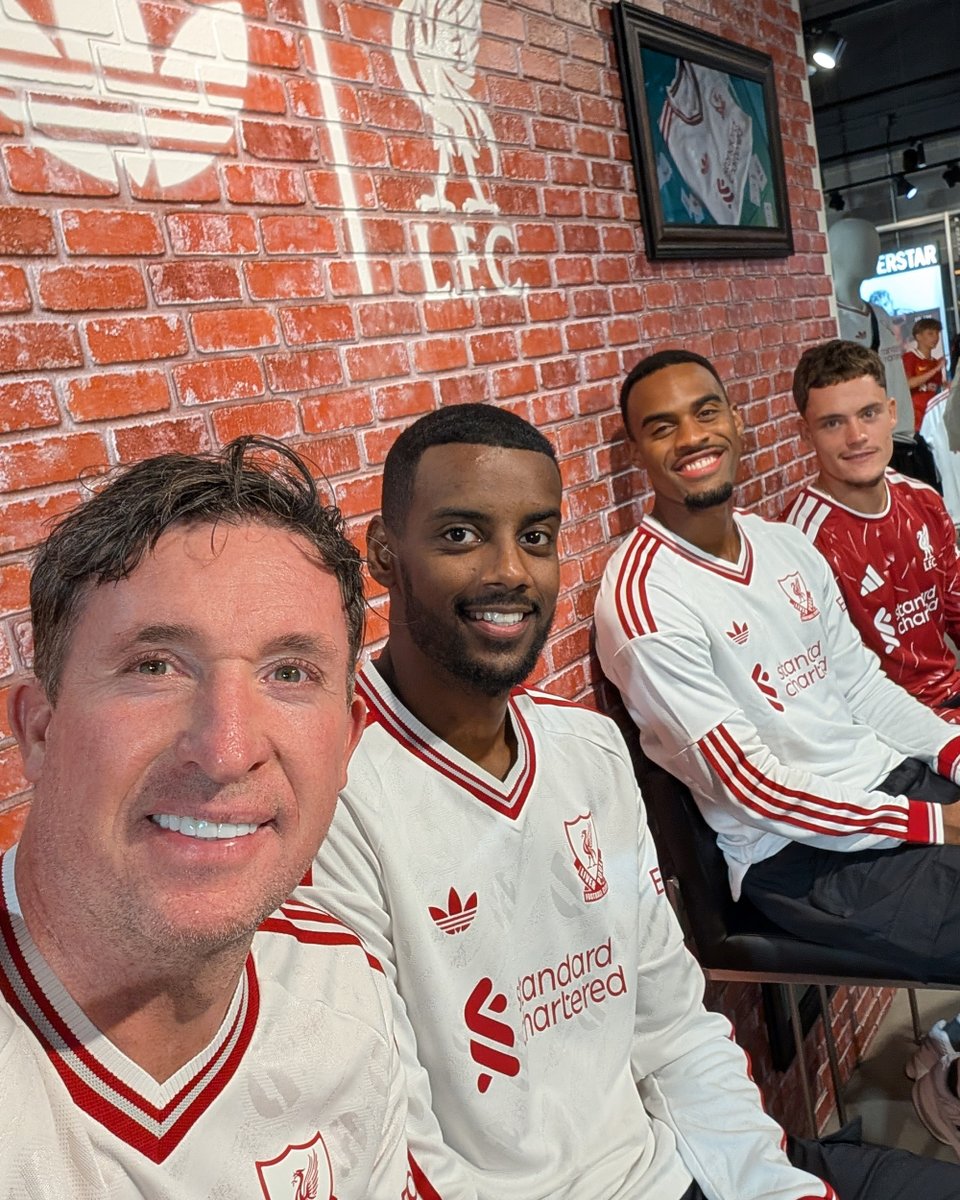 Liverpool FC tweet media