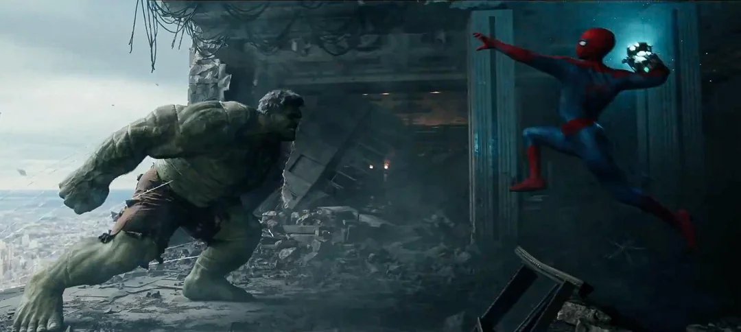 LuisFansitodeOp's tweet photo. No me gusta nada el trato que ha tenido Hulk en el UCM 
Pero dicho esto, igual no puedo evitar sentir lastima por Bruce,tenía estabilidad y disfrutaba ser profesor pero después del caos que provocó Hulk probablemente se vuelva a recluir del mundo para no lastimar a nadie https://t.co/PFMmDIq8x9