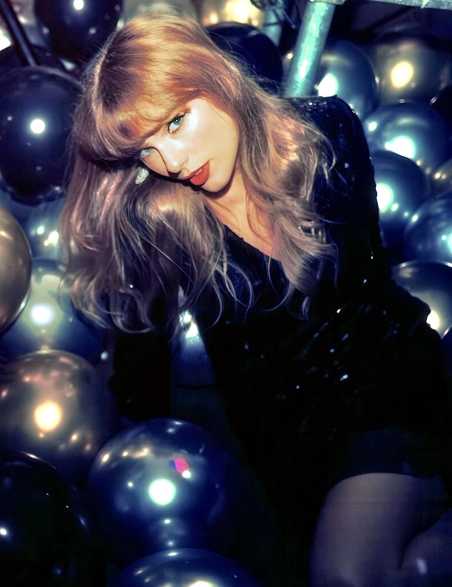 moonlithoax's tweet photo. she’s so hot https://t.co/dmDqJDj3ao