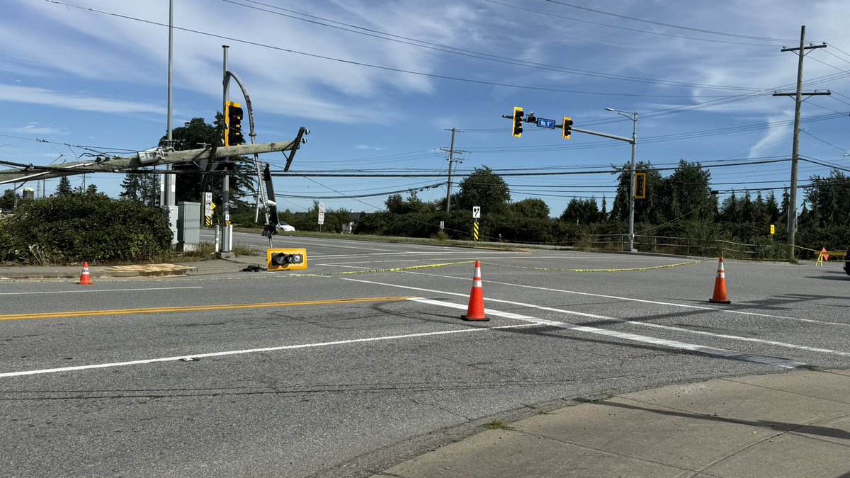 bob_homer's tweet photo. Westminster HWY closed at No. 6 rd in Richmond due to a crash that took down a power line. Take alternate routes. https://t.co/opdw39cskr