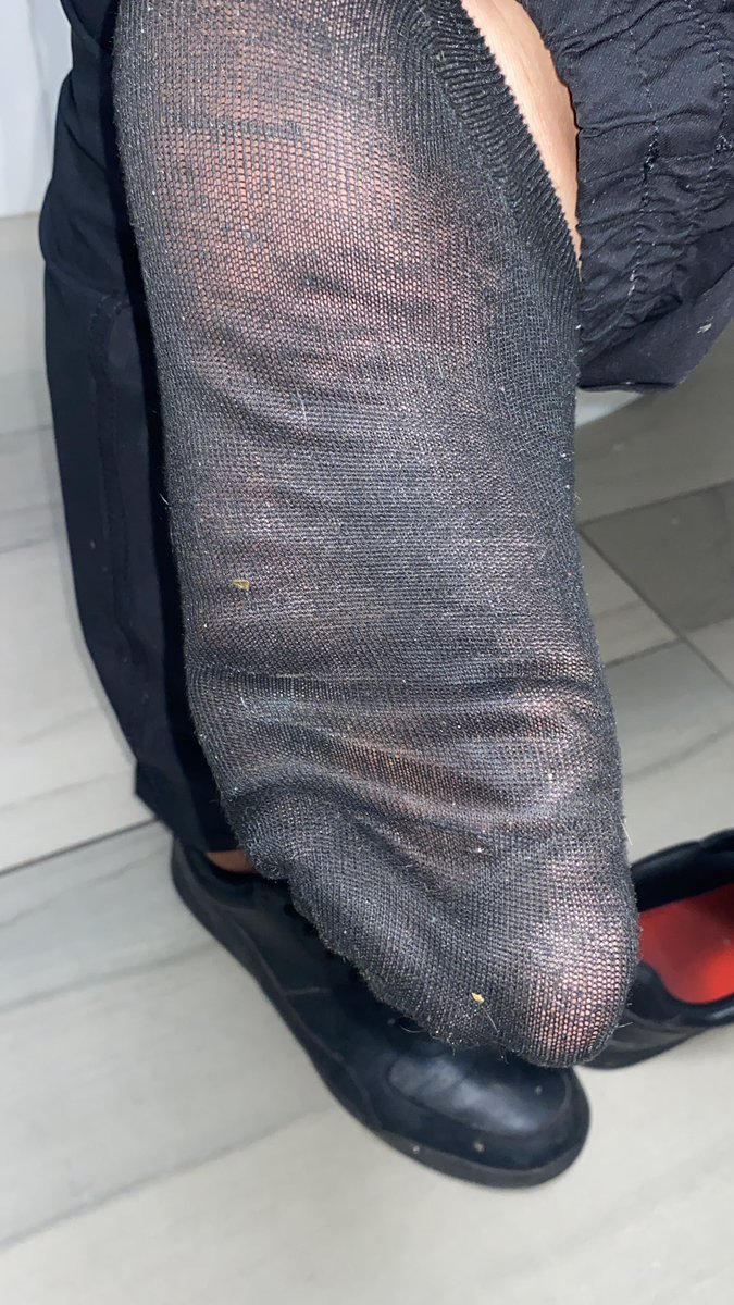 sniffifyoudare8's tweet photo. Who likes sweaty black socks? https://t.co/mSmQqws3Gm