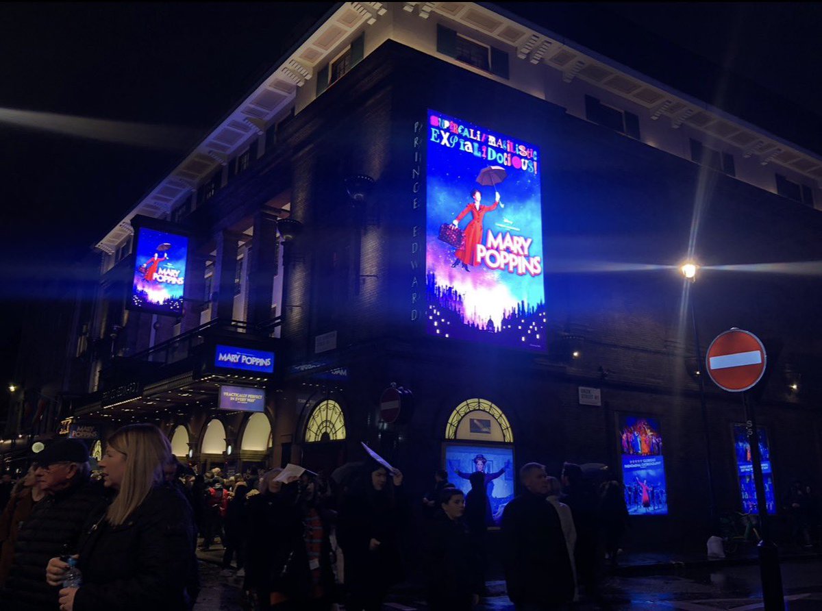 mmmlu22's tweet photo. 余韻が抜けない。やっぱりミュージカル好きだなぁ。ニューヨーク＆ロンドンで劇場通ってた日々を思い出したよ。戻りたい。。 https://t.co/eHPL0h6JGl